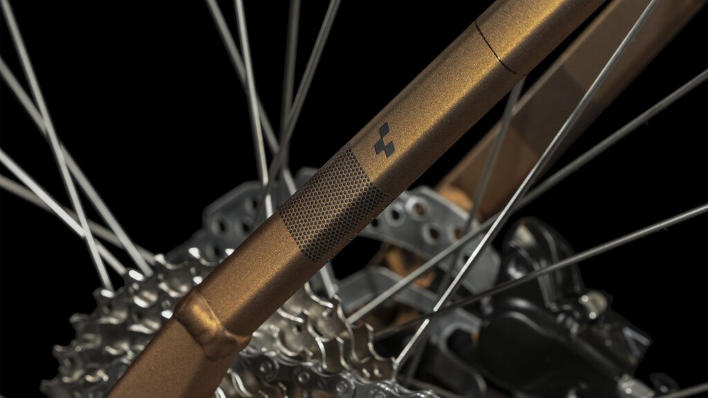 Cube Nature Pro gold'n'black trapeze (2)