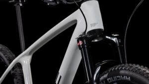 Cube Reaction C62 cotton'n'white (6)