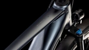 cube-touring-hybrid-pro-625-metallicgrey-n-chrome (6)