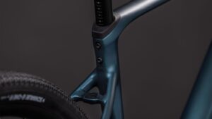 CUBE Nuroad RACE royalgreen'n'black 2026 (6)