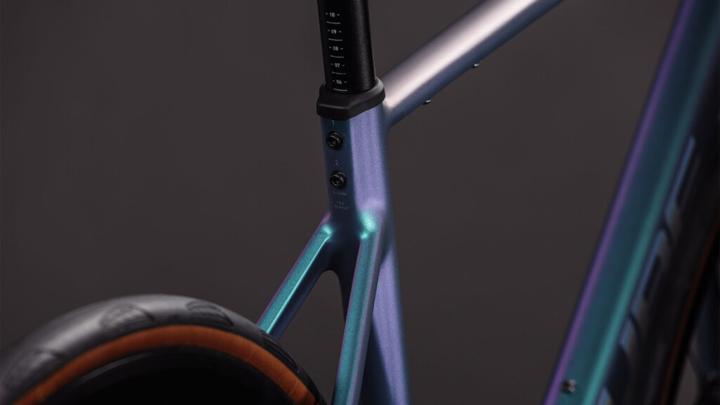 CUBE Attain SLX smaragdgrey'n'prism 2026 (3)