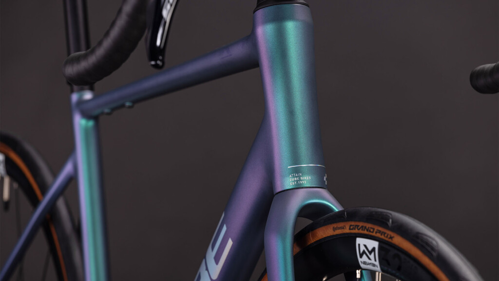 CUBE Attain SLX smaragdgrey'n'prism 2026 (6)