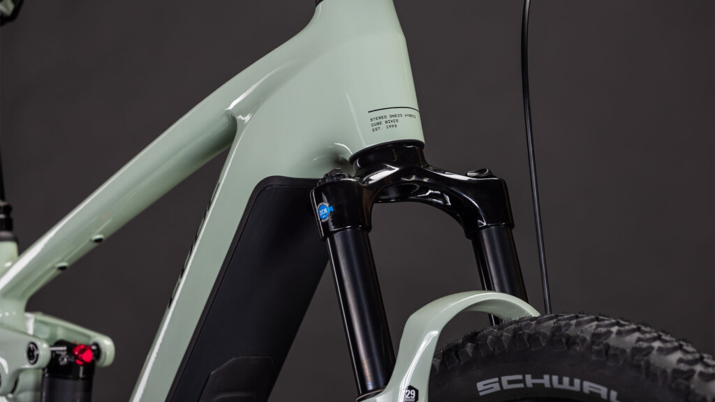 CUBE STEREO HYBRID ONE22 600 stonegrey'n'black (2)