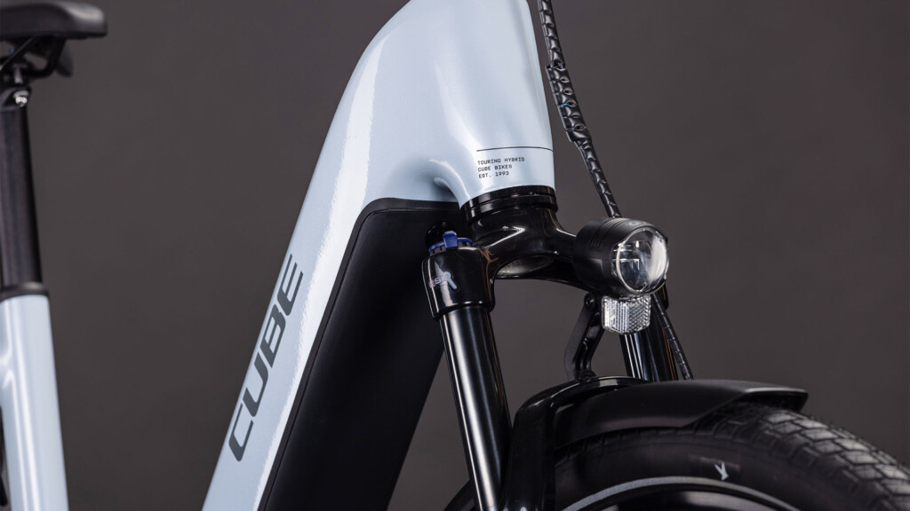 CUBE TOURING HYBRID ONE 600 glacier´n´reflex női easy entry (2)