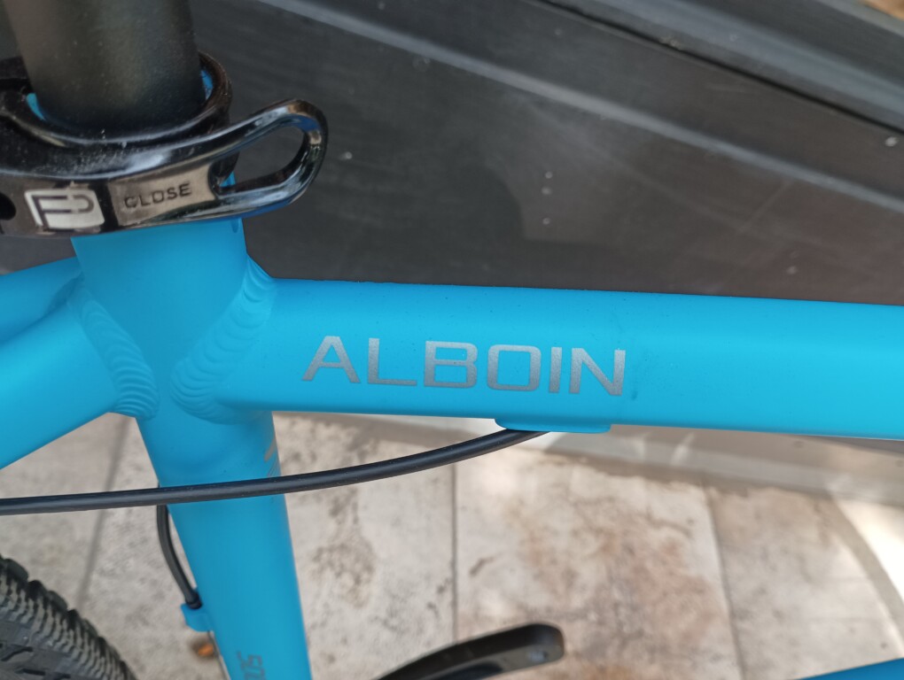 GEPIDA ALBOIN 500 CRS kék (6)