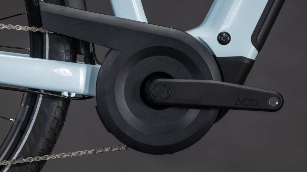 TOURING HYBRID ONE 600 glacier´n´reflex férfi (4)