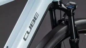 TOURING HYBRID ONE 600 glacier´n´reflex férfi (6)