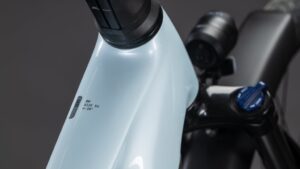 TOURING HYBRID ONE 600 glacier´n´reflex férfi (7)