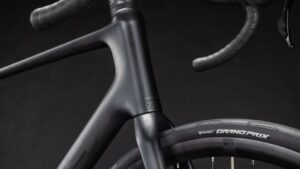 CUBE ATTAIN C62 RACE blackline 2026 (2)