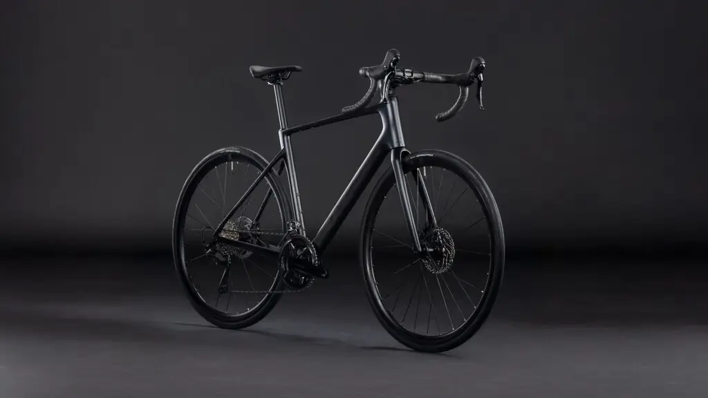 CUBE ATTAIN C62 RACE blackline 2026 (8)
