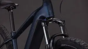 REACTION HYBRID PERFORMANCE 600wh indigoblue´n´reflex (2)