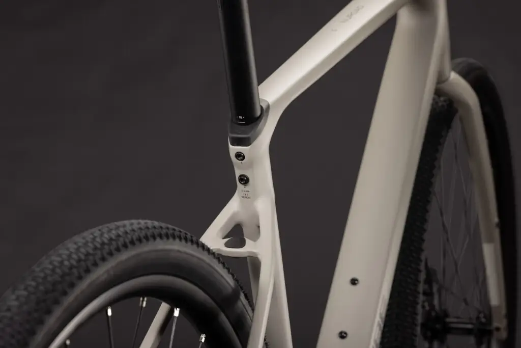 CUBE Nuroad EX oatgrey´n´black 2027 (4)